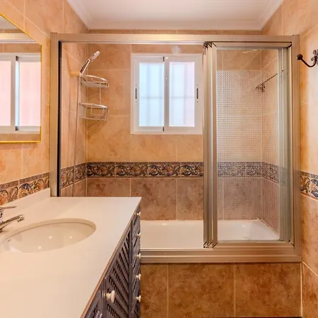 Gran Hogar Alacant - Piscina Y Garaje Holiday home *